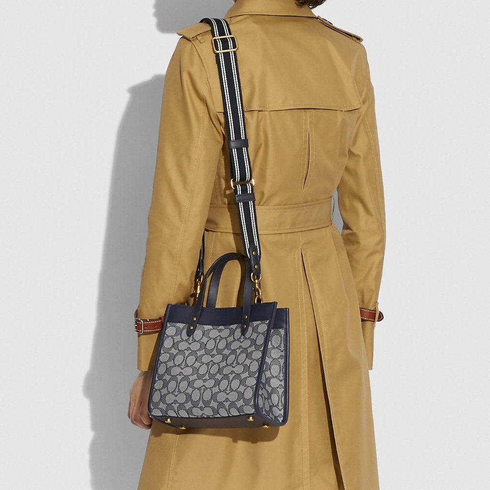 Coach Field Tote 22 Crossbody Bag C3865